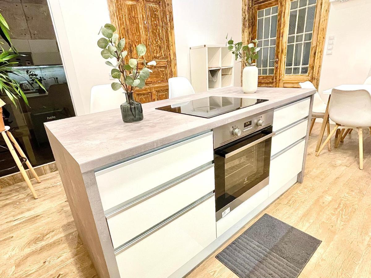 Dream Design Apartment - 3 Bedrooms & Finn Sauna บูดาเปสต์ ภายนอก รูปภาพ
