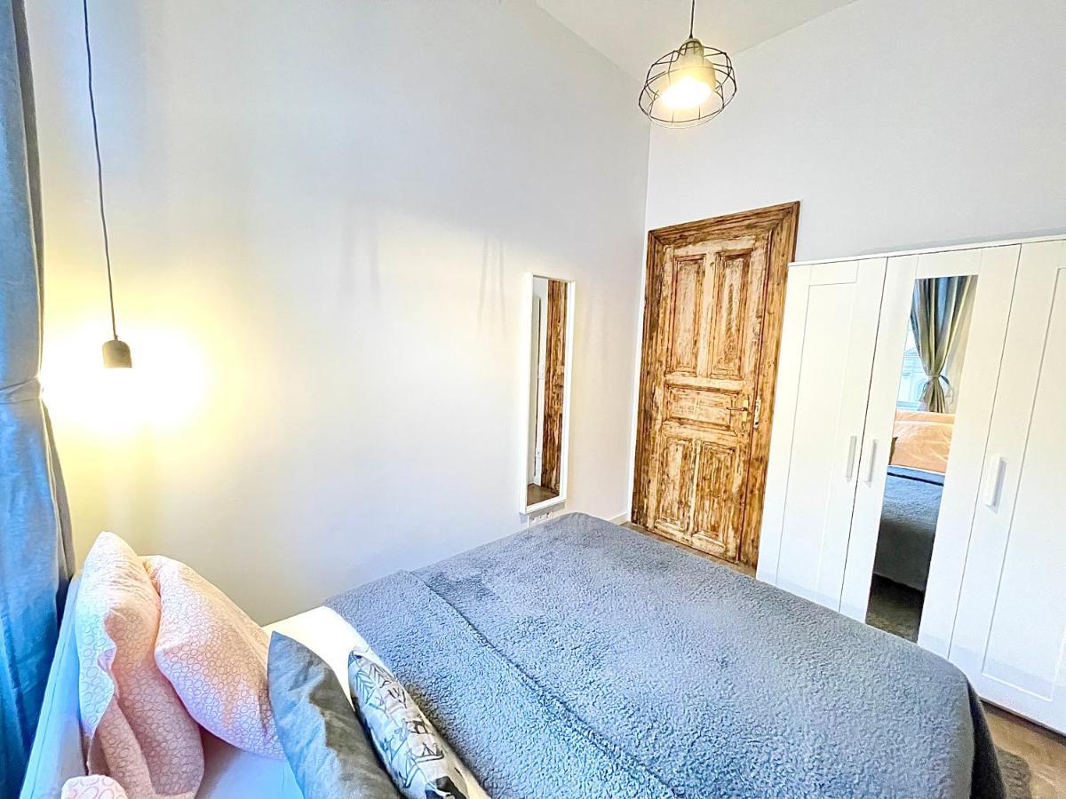 Dream Design Apartment - 3 Bedrooms & Finn Sauna บูดาเปสต์ ภายนอก รูปภาพ