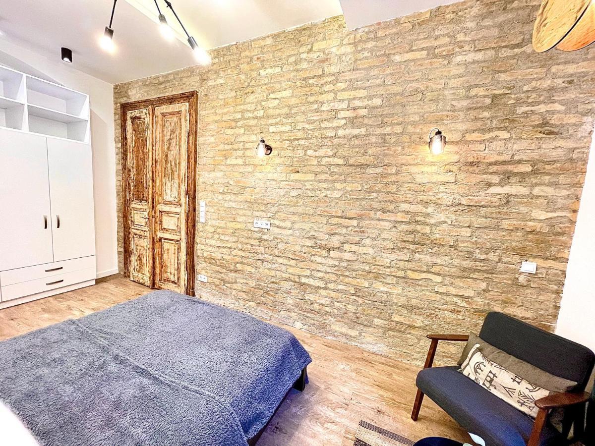 Dream Design Apartment - 3 Bedrooms & Finn Sauna บูดาเปสต์ ภายนอก รูปภาพ