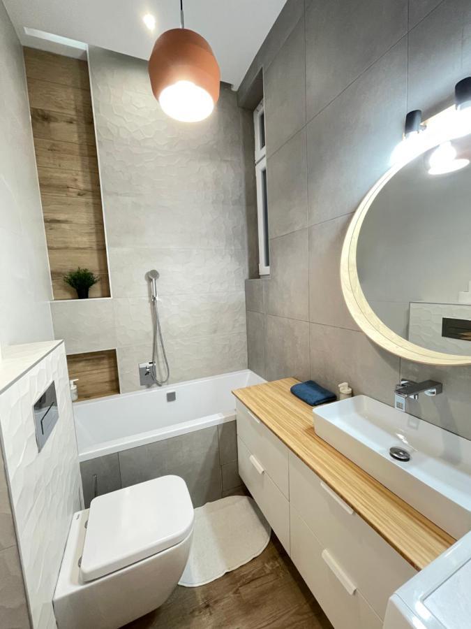 Dream Design Apartment - 3 Bedrooms & Finn Sauna บูดาเปสต์ ภายนอก รูปภาพ