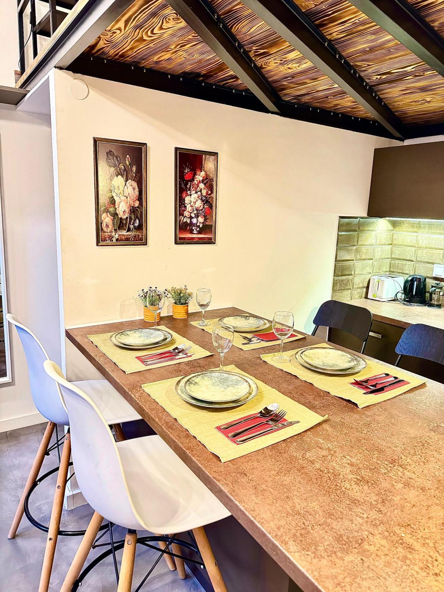 Dream Design Apartment - 3 Bedrooms & Finn Sauna บูดาเปสต์ ภายนอก รูปภาพ