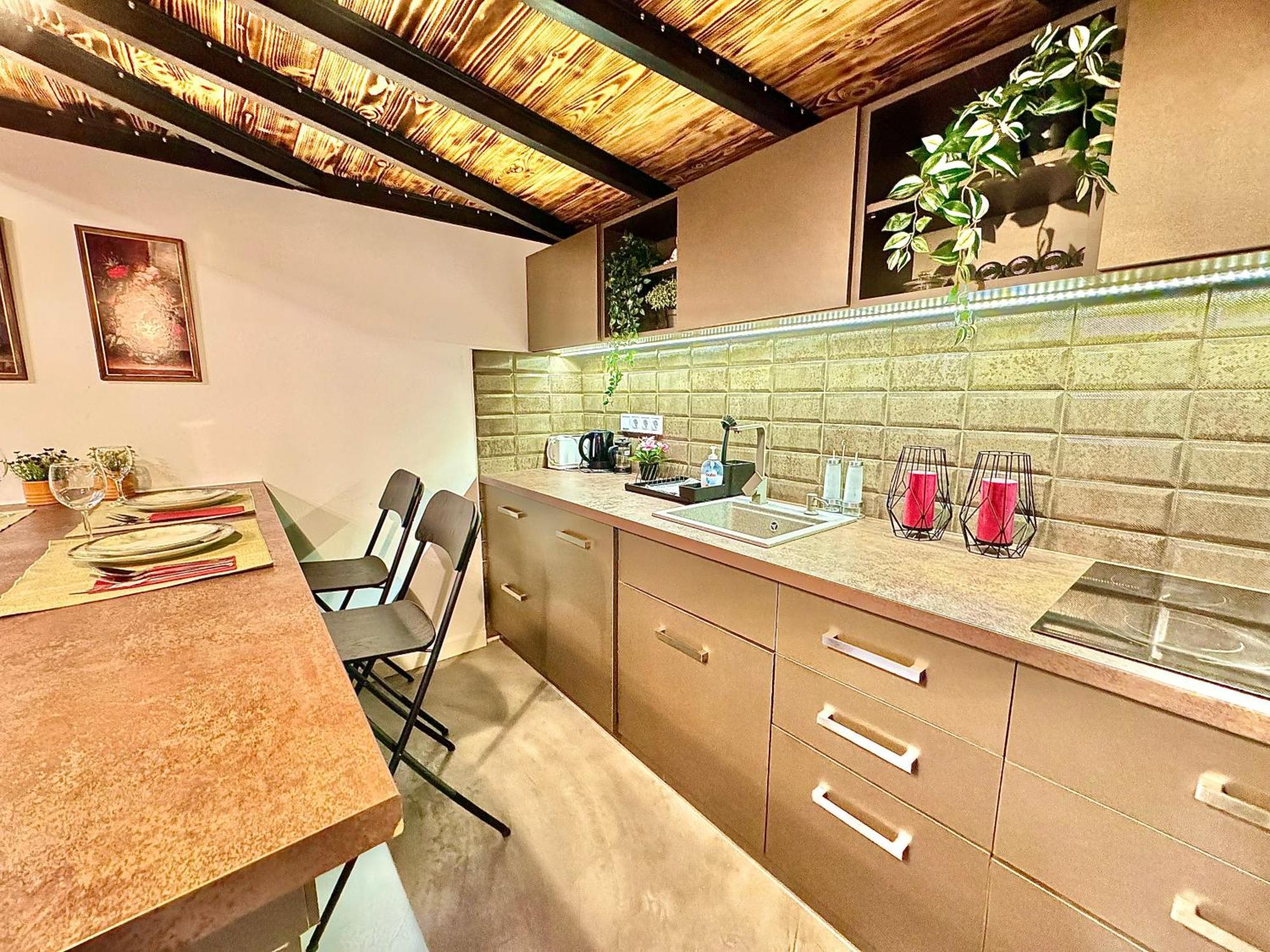Dream Design Apartment - 3 Bedrooms & Finn Sauna บูดาเปสต์ ภายนอก รูปภาพ